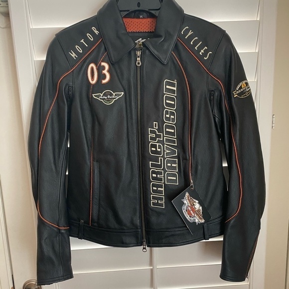 Harley-Davidson Jackets & Blazers - Harley Davidson Women’s Leather Jacket Medium NWT​​​​​​​​
